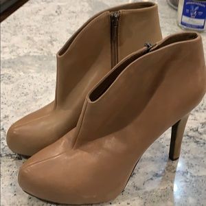 Jessica Simpson boots